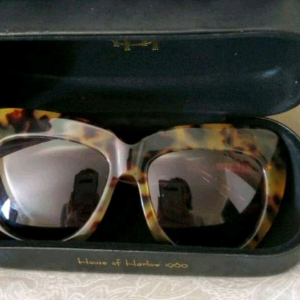 House of Harlow sunglasses